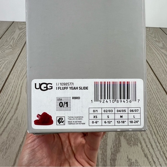 UGG Infant Fluff Yeah Furry Fuzzy Sandals 0/1 XS 0-6 months Ribbon Red $55 - Picture 5 of 9